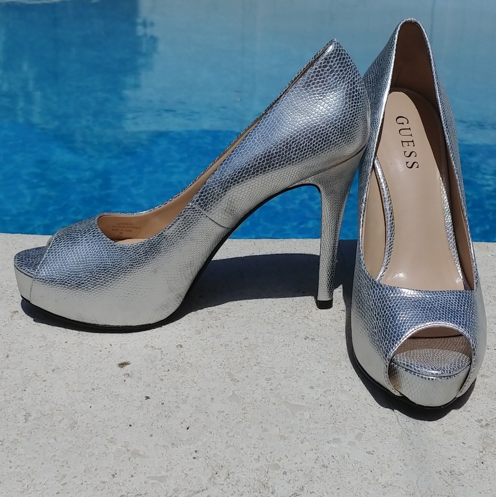 NEW Guess silver peeptoe heels